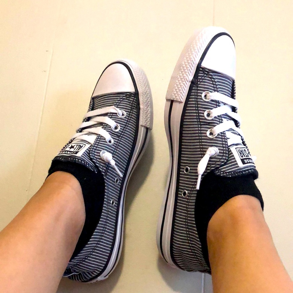 Converse 8.5